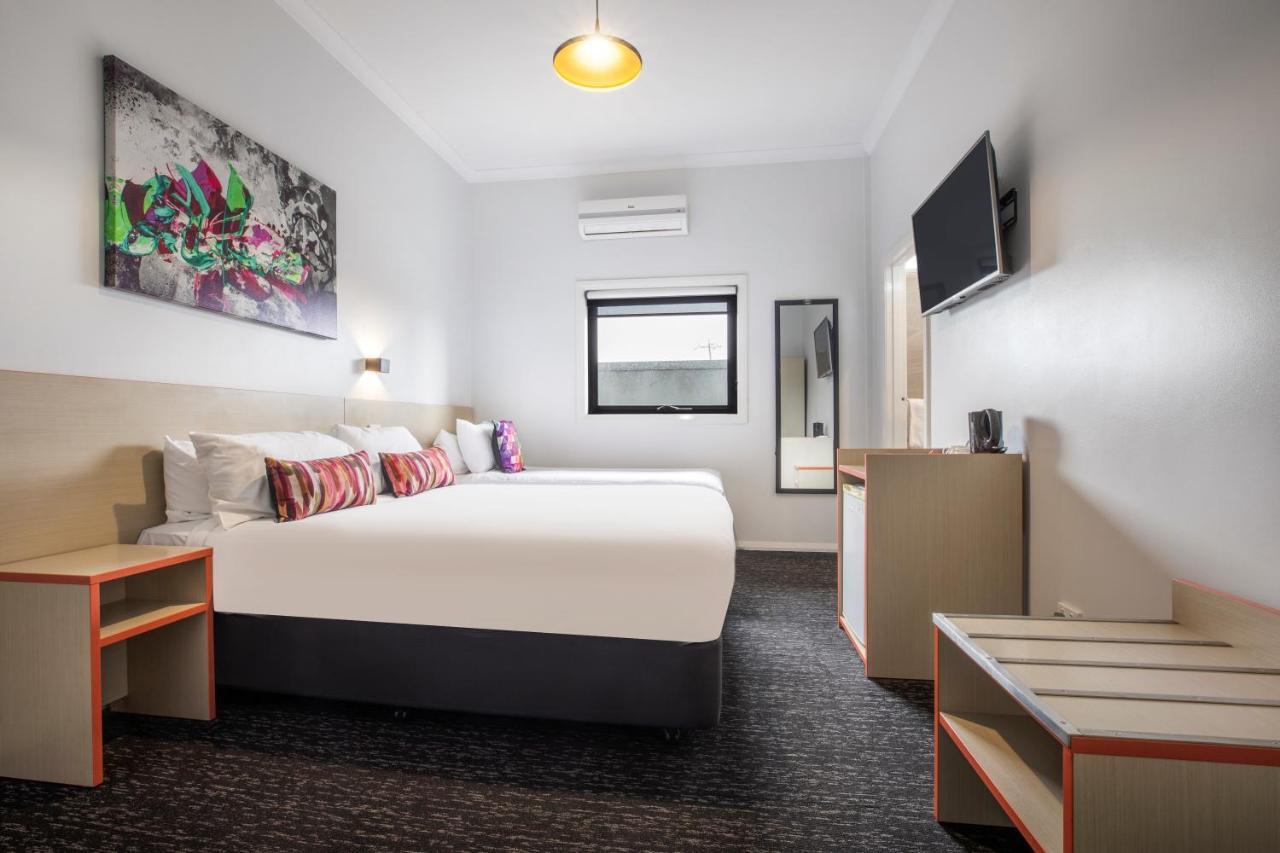 Nightcap At Ashley Hotel Braybrook Exteriör bild
