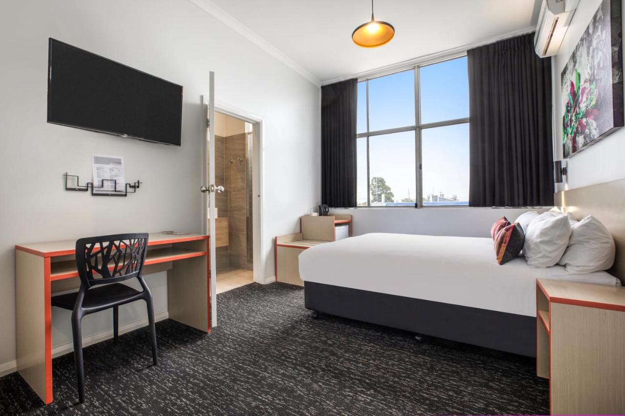 Nightcap At Ashley Hotel Braybrook Exteriör bild