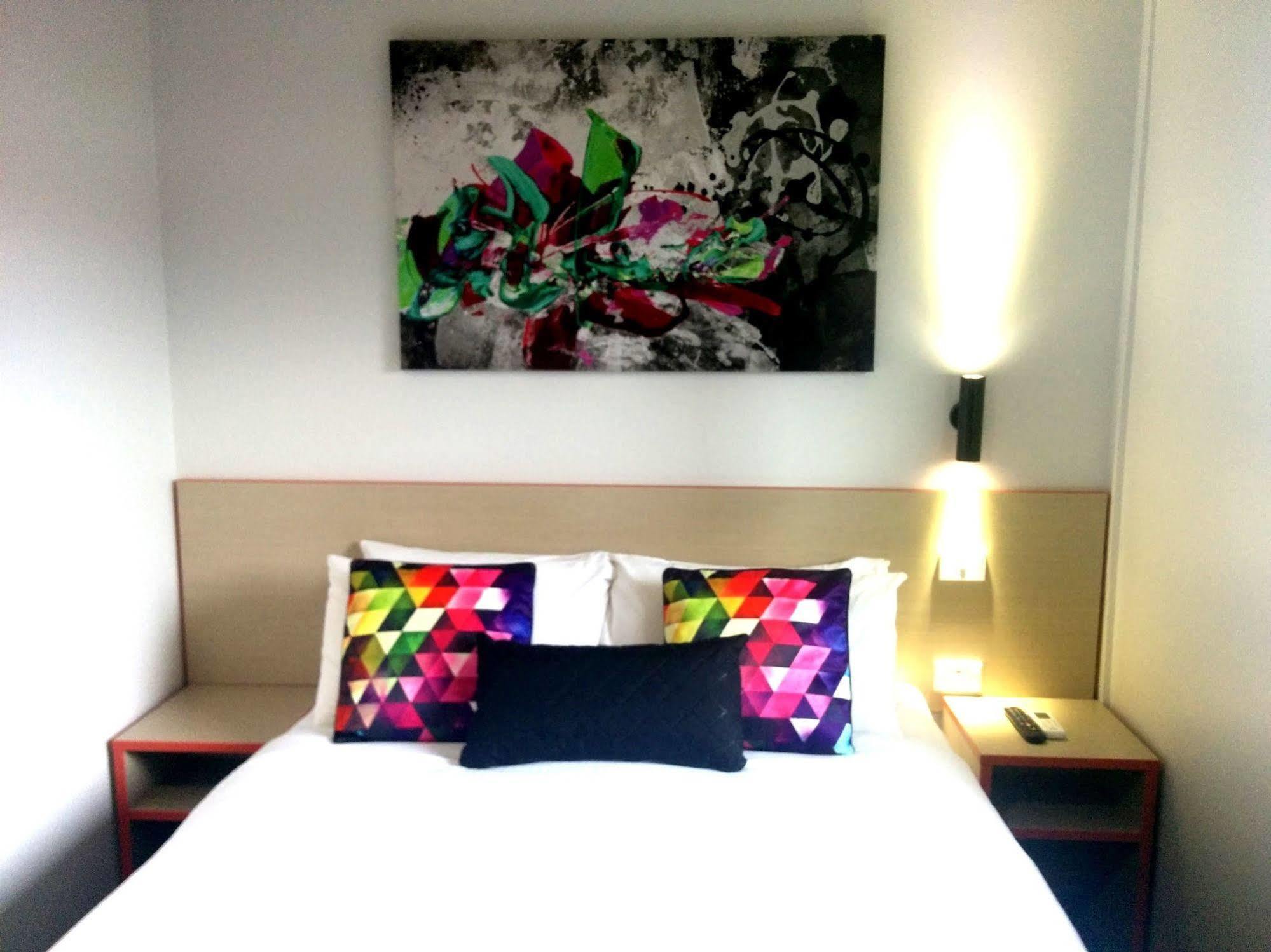 Nightcap At Ashley Hotel Braybrook Exteriör bild