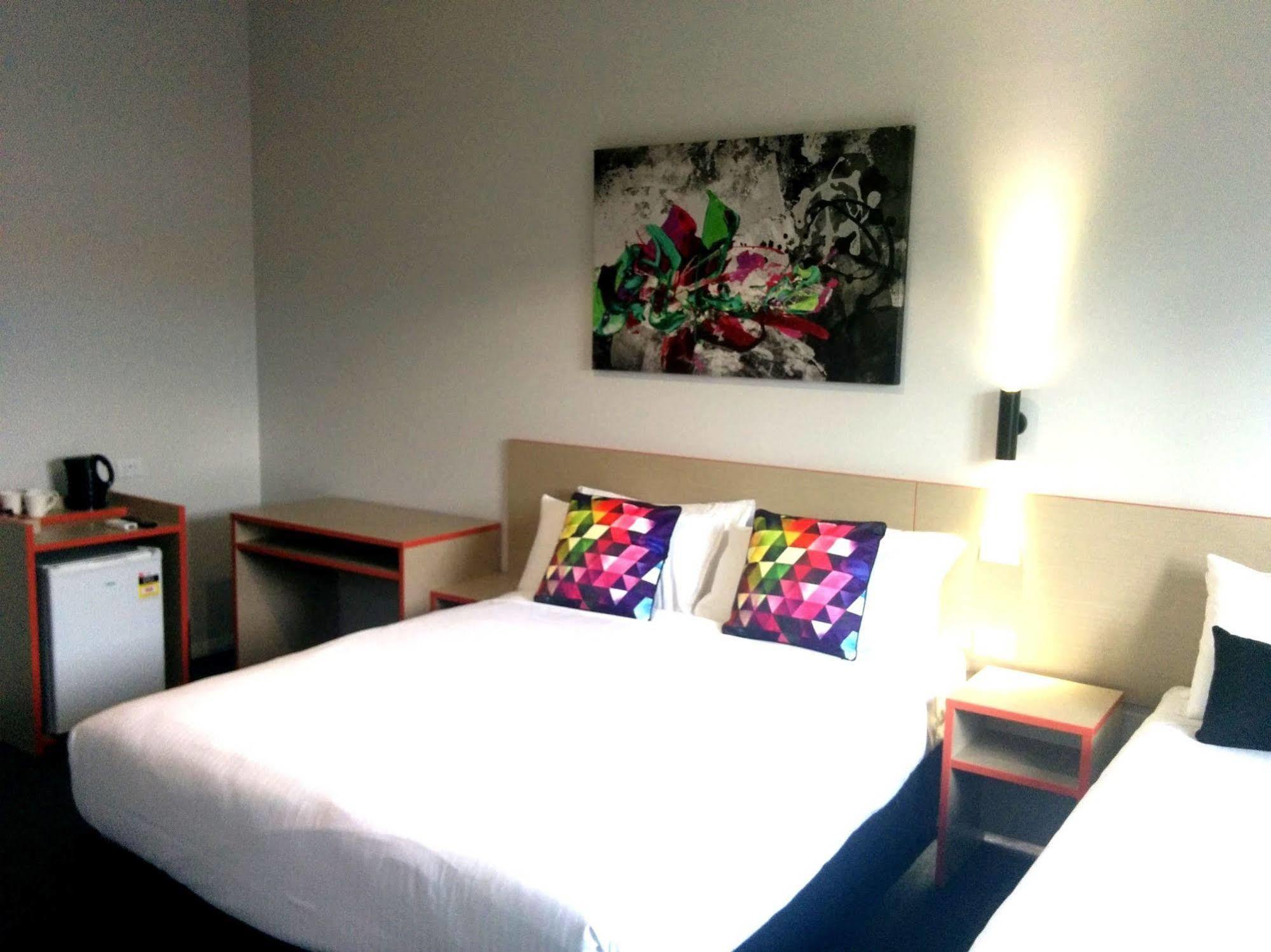 Nightcap At Ashley Hotel Braybrook Exteriör bild